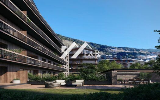 Pis d´obra nova al centre de Canillo amb Jardí
