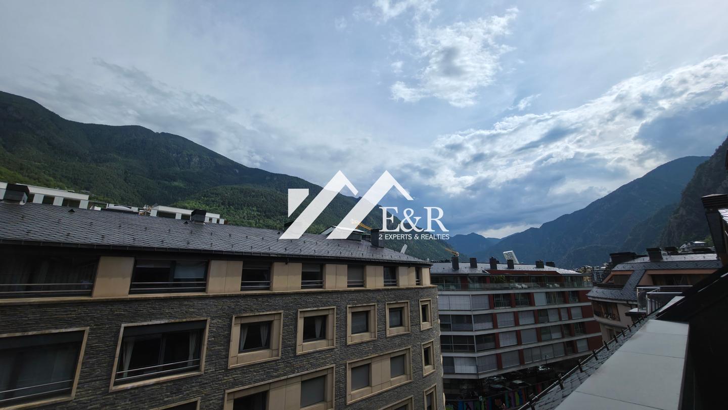 Àtic Exclusiu al Cor d’Andorra la Vella 10